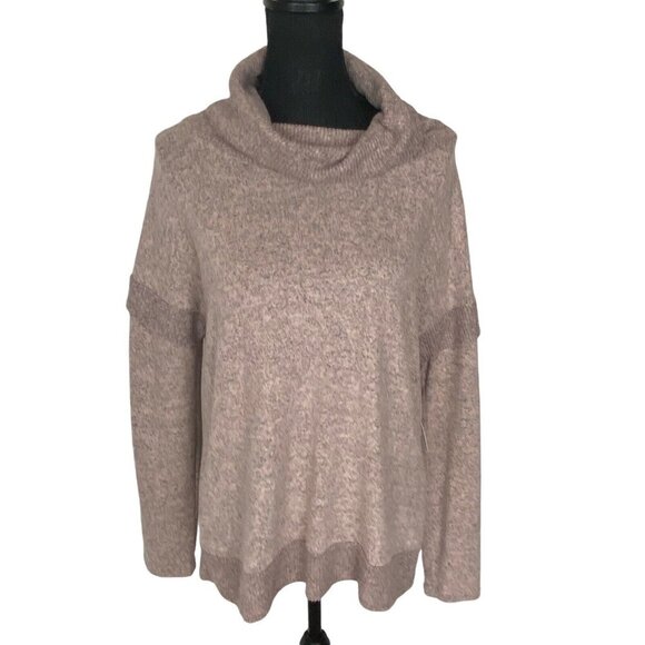THOMAS & OLIVIA Women Living The Life Turtleneck Sweater Antique Rose PM 12-9 - Picture 1 of 10